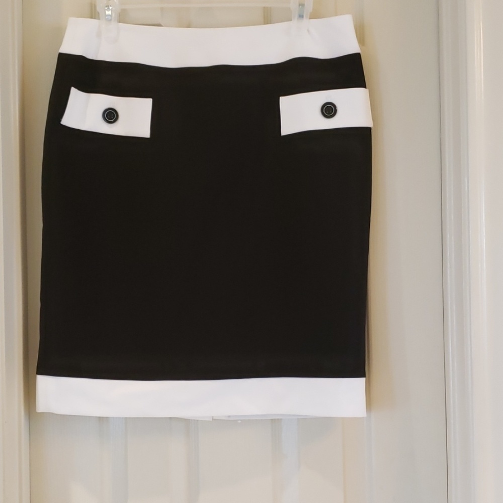 Nine West Skirt--Black & White